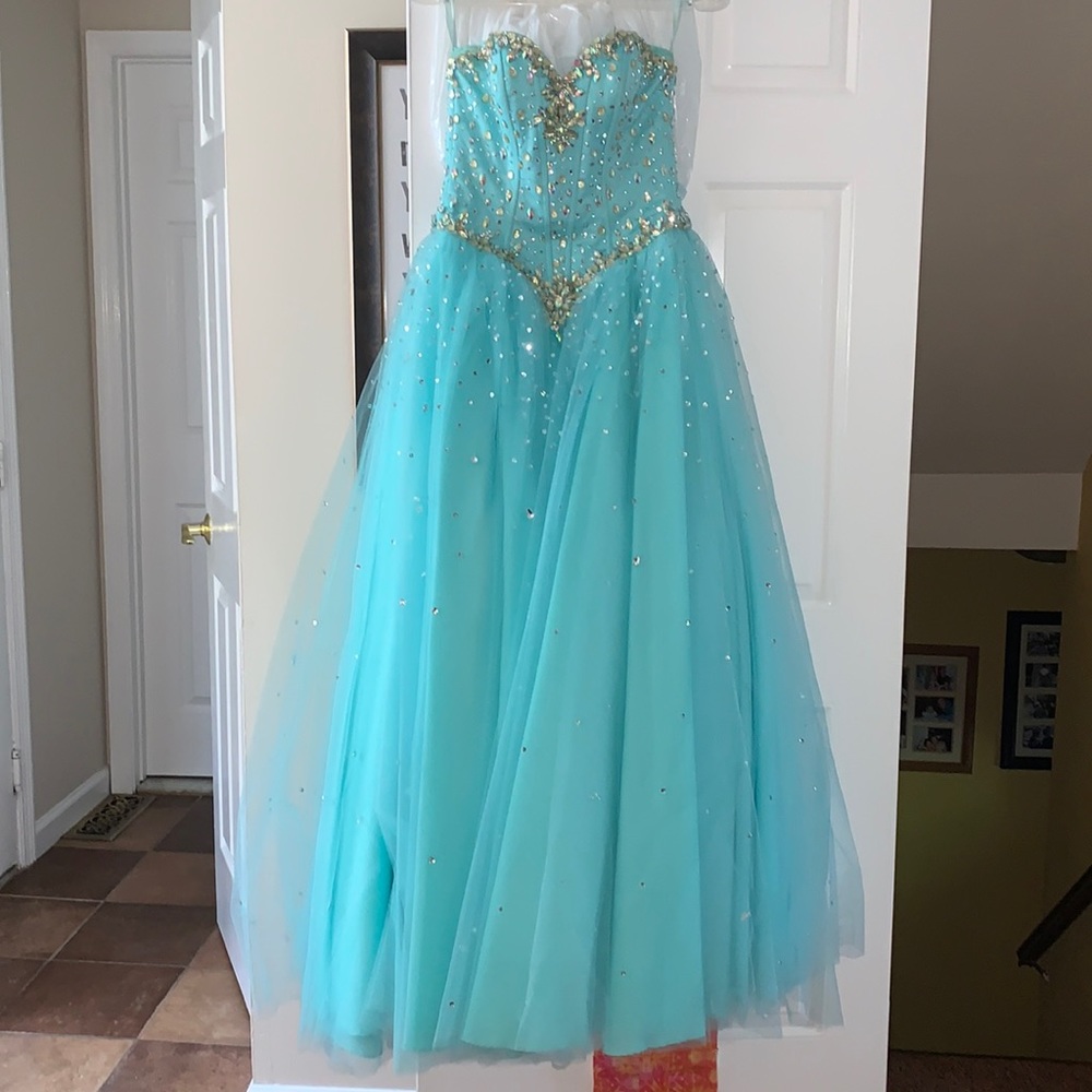 Sweet 16/Prom Dress